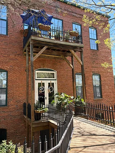 102 Russell St #101 Photo 1