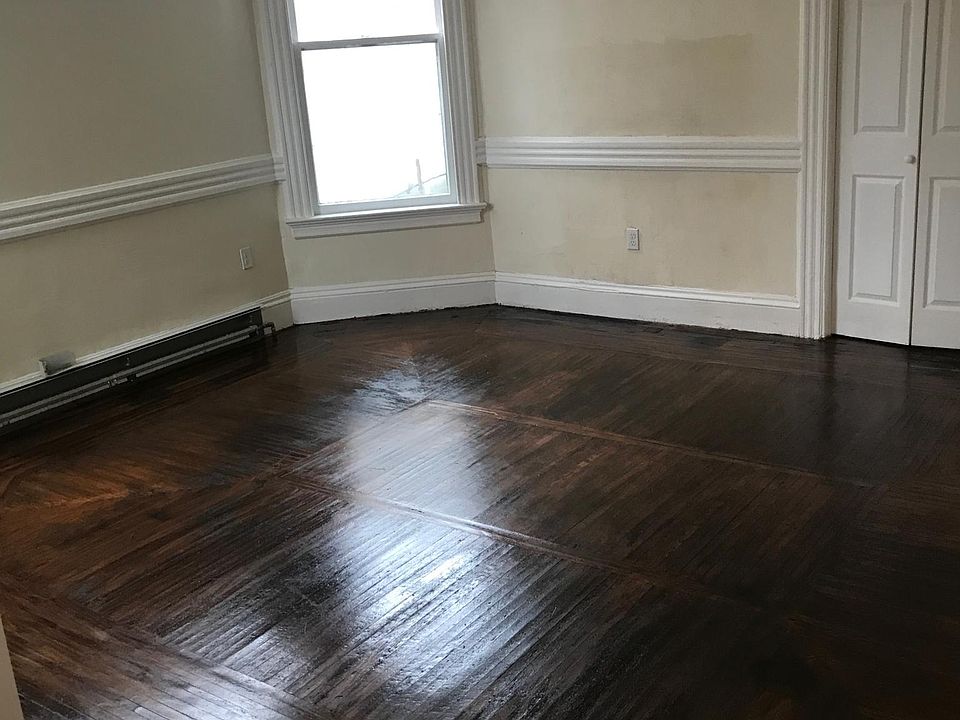 1st image of 262 N Walnut St #1