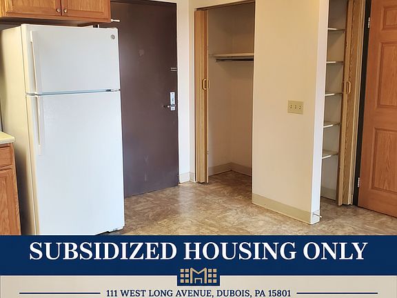 2nd image of 111 W Long Ave