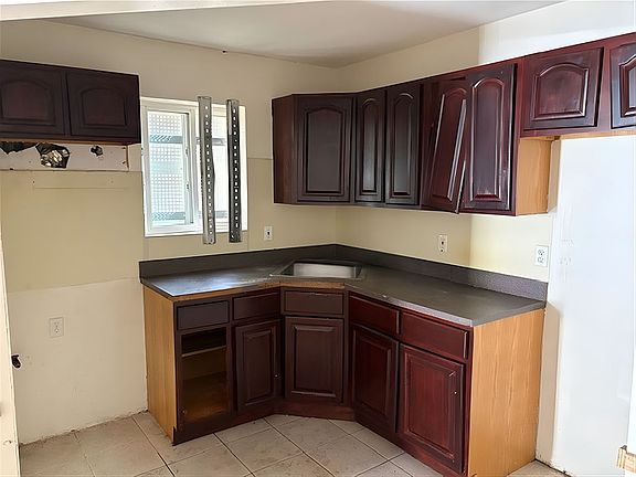 2nd image of 136-24 220th St #1
