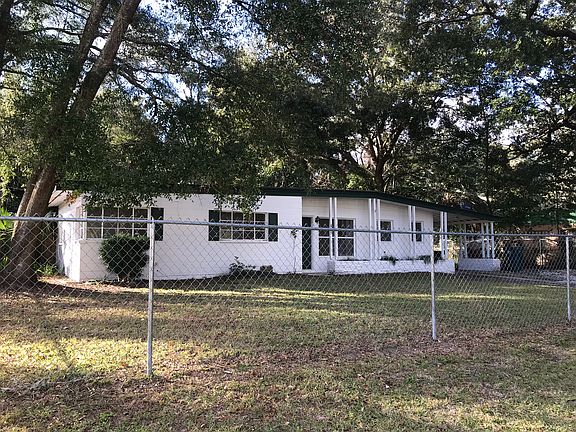 2nd image of 630 SE 35th Ave