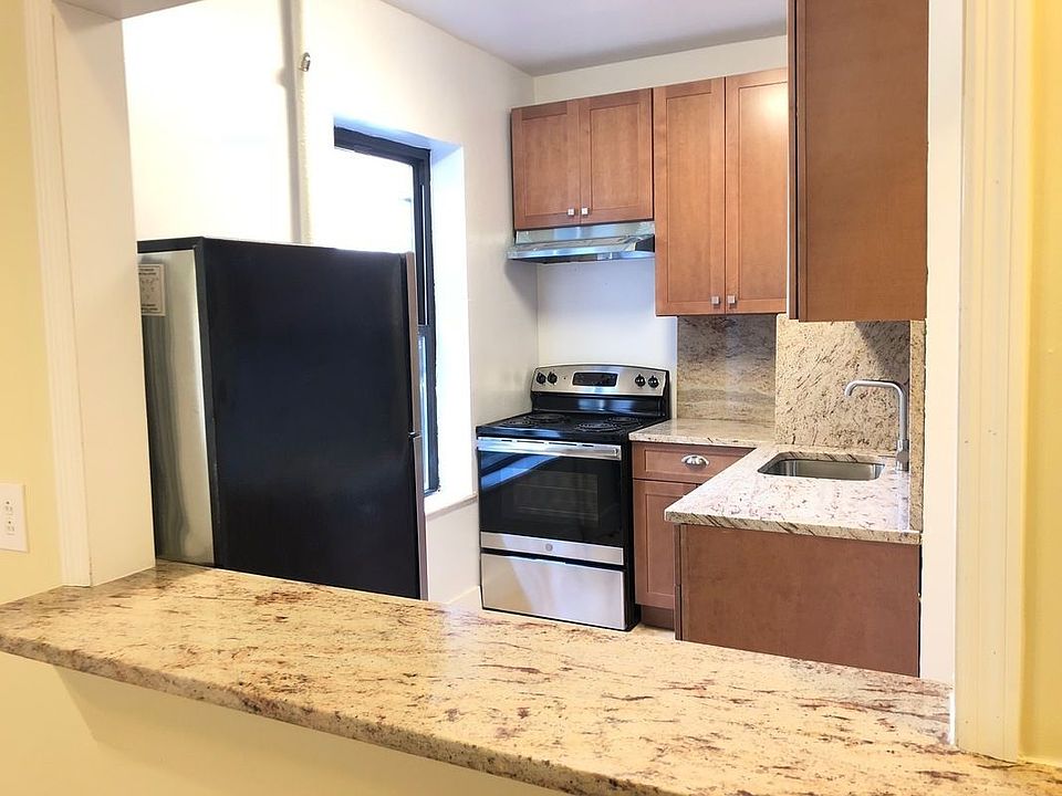 1st image of 1010 President St APT 4A