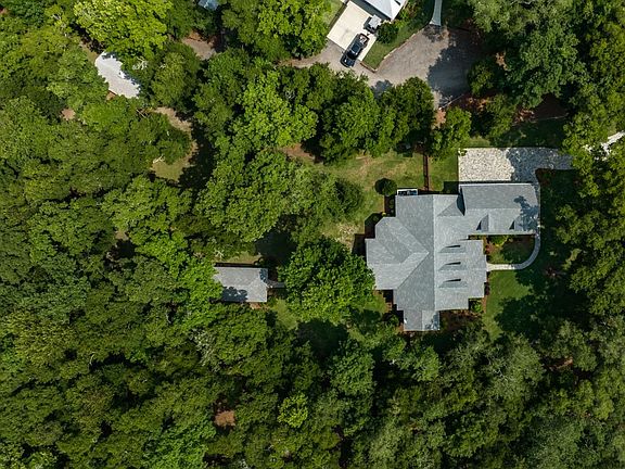 5th image of 220 Dark Horse Ln