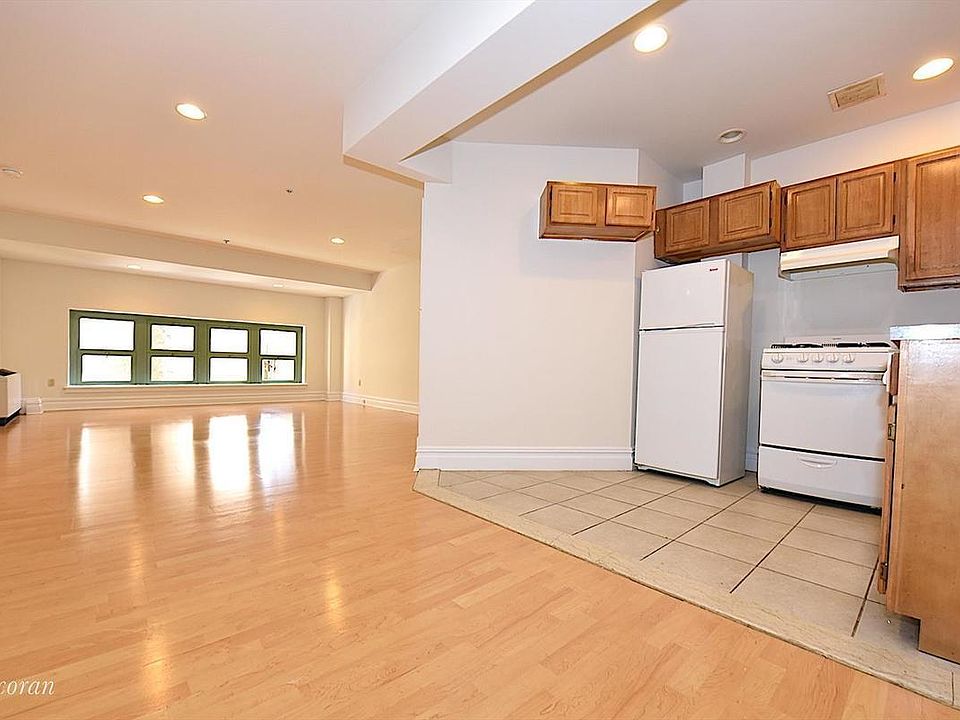 1st image of 1919 24th Ave APT L402