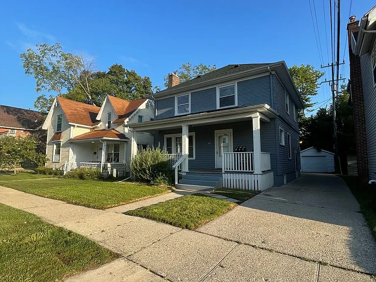 416 Pearl St — Photo 18
