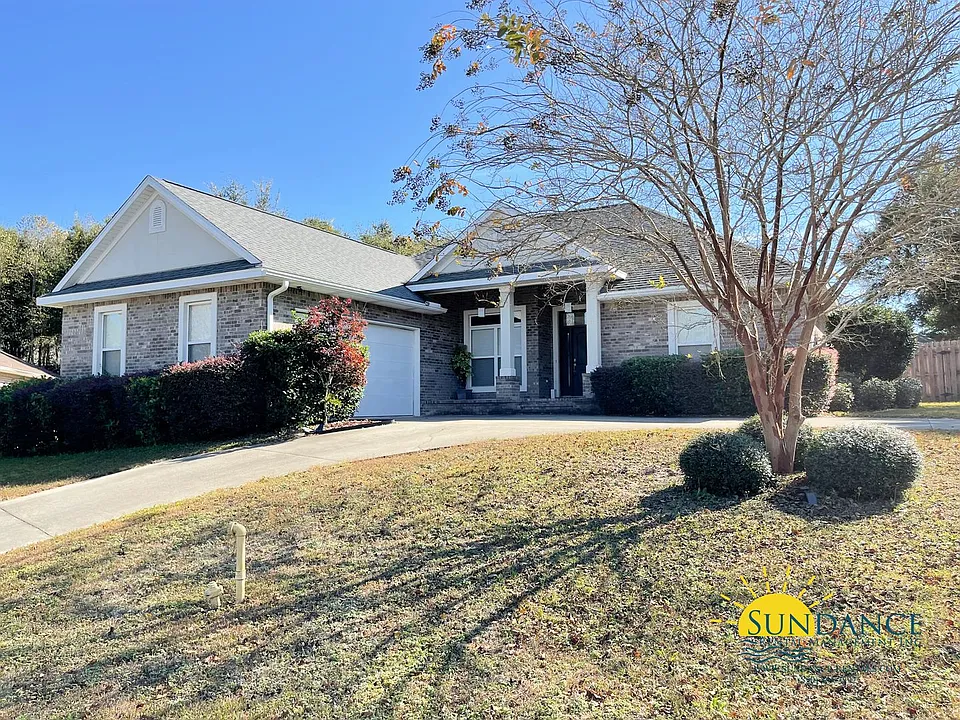 303 Grey Fox Cir