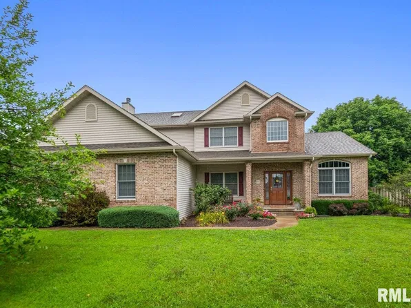 7 Woodland Trl, Rochester, IL 62563