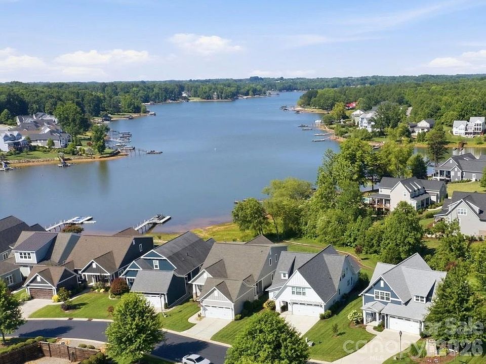 1st image of 104 Sisters Cove Ct