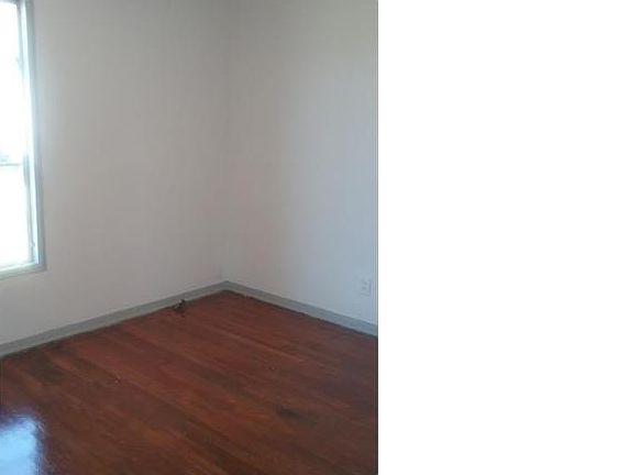 3rd image of 3608 Ninock St