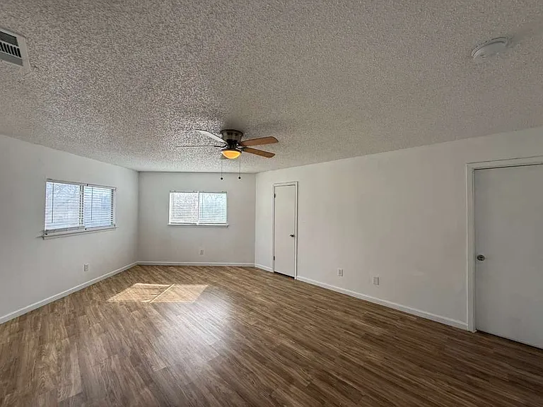 5910 Summer Fest Dr — Photo 15