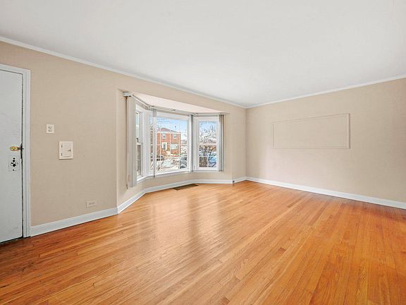 5th image of 11409 S Talman Ave