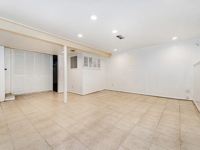 93 Elycroft Pkwy — Photo 18