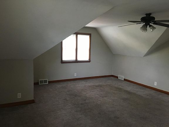 3rd image of 415 3rd Ave S #2