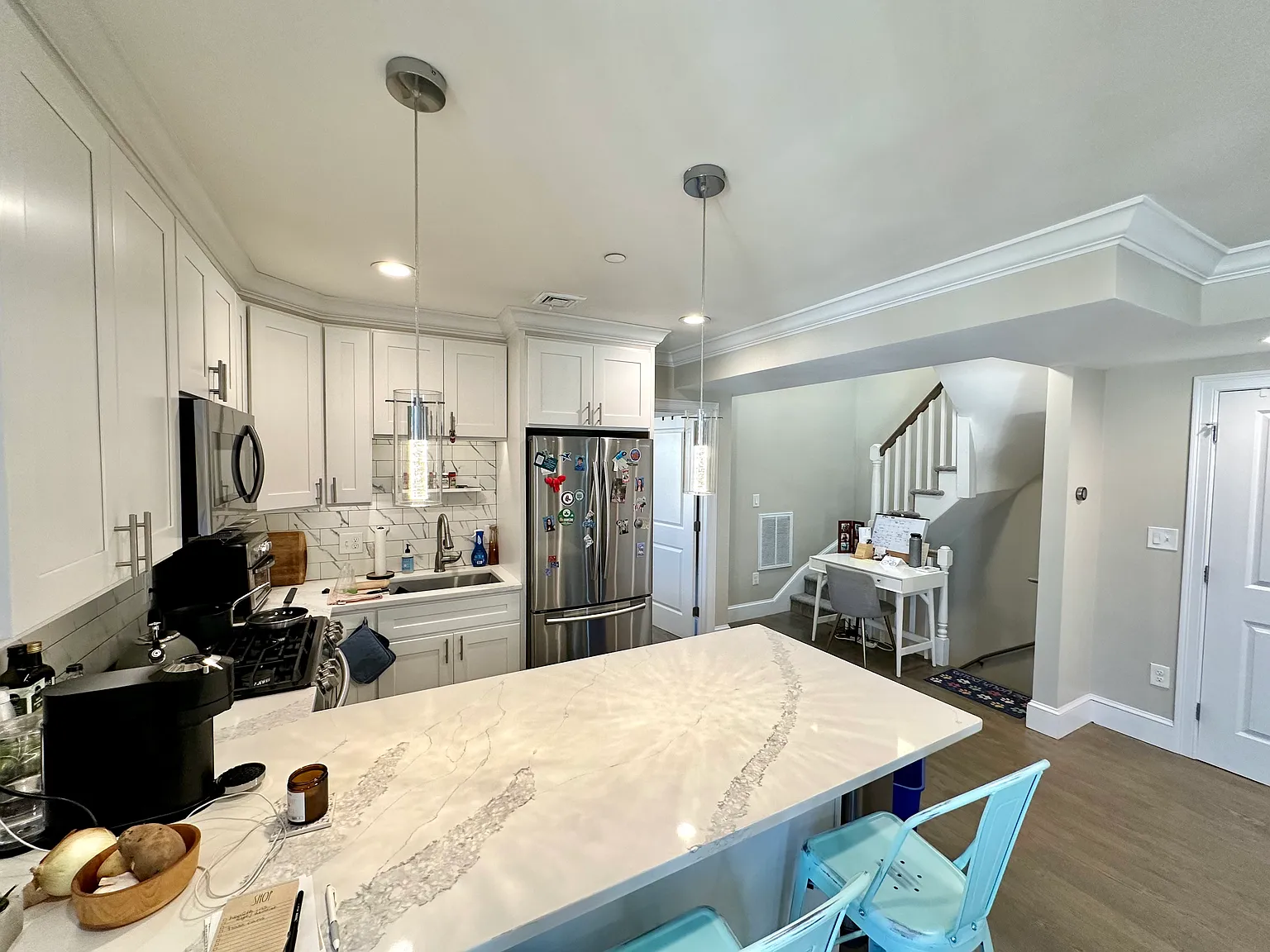 2 bed, 860 sqft, $3,700 — Photo 3
