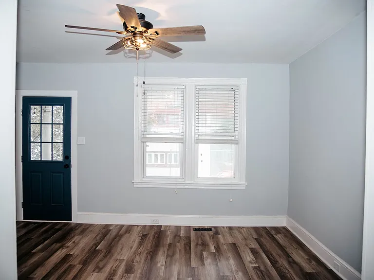 510 E Fulton St — Photo 2