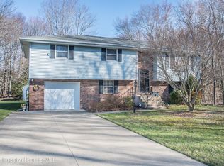 200 5th St #D10, Vandling, PA 18421