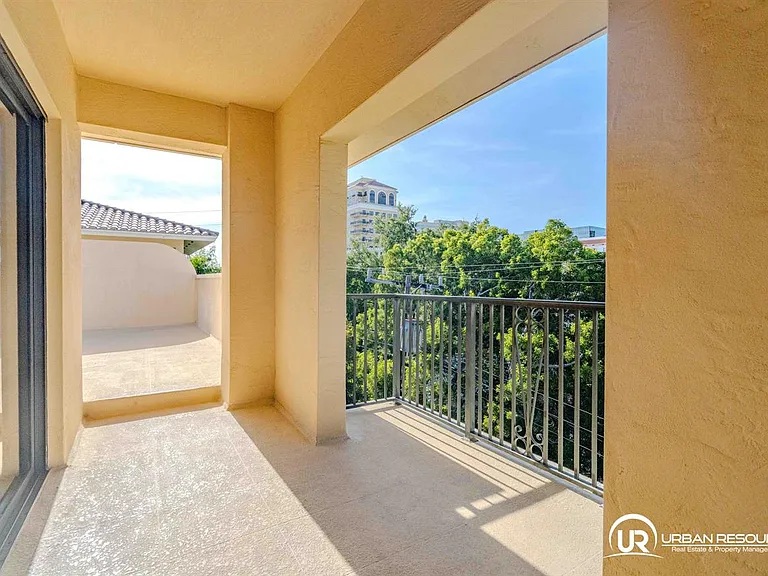 300 Majorca Ave #Penthouse 403 — Photo 13