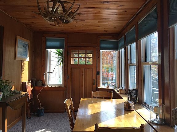 Sunroom/Dining area.