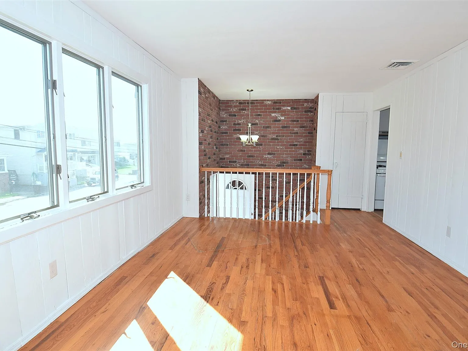 3 bed, 1.5 bath, 1742 sqft, $4,900 — Photo 4