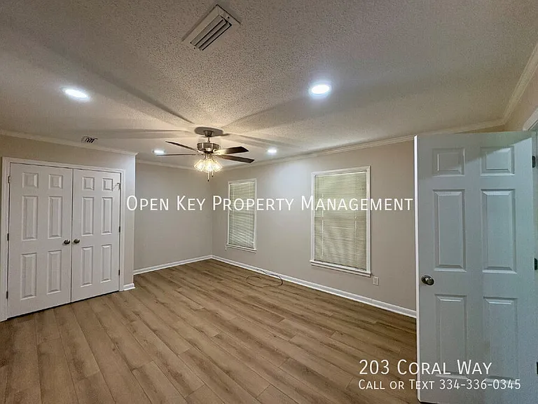 203 Coral Way — Photo 10