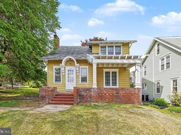 941 State St, Millersburg, PA 17061