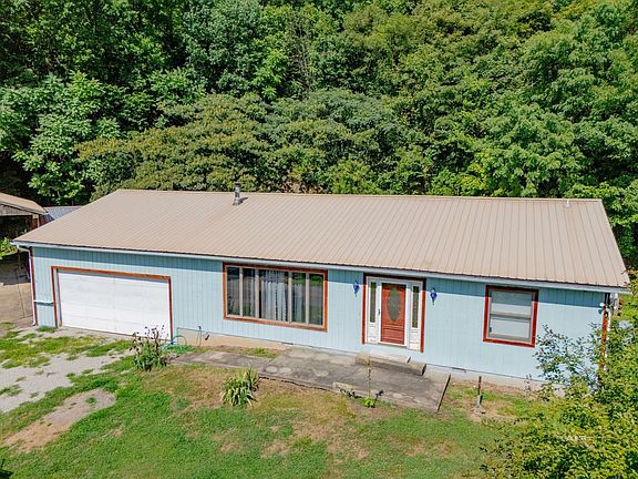 2nd image of 920 Raccoon Rd