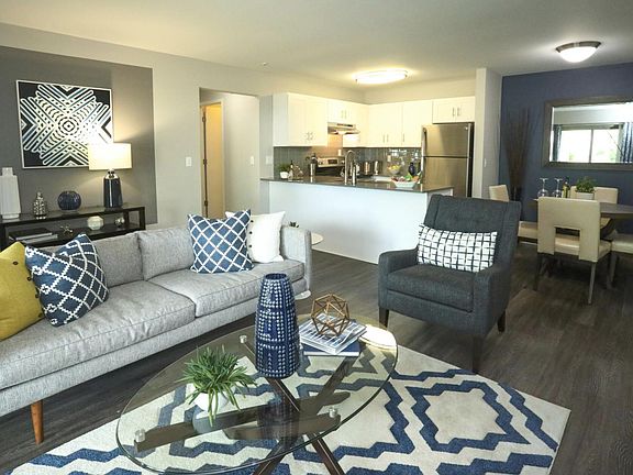 4th image of 2725 Windwood Dr #80