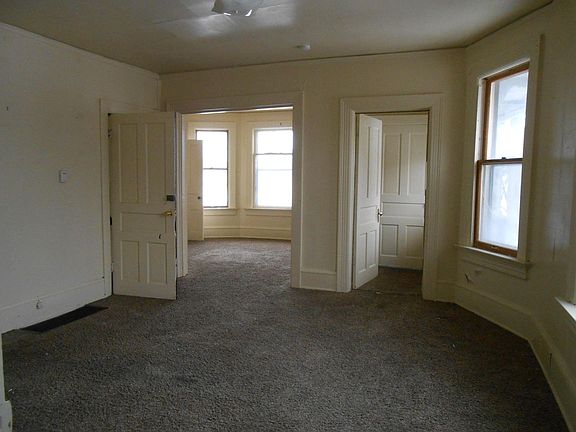 4th image of 2645 N 6th St #2647