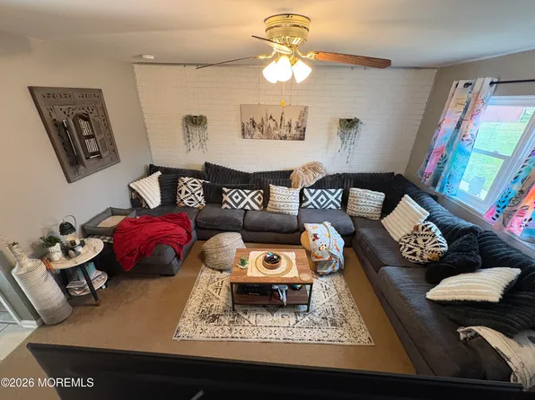 593 Garfield Avenue #20, Toms River, NJ 08753