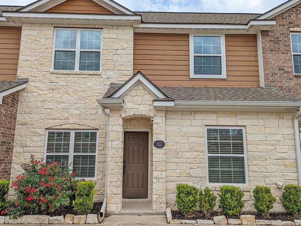 1st image of 301 Sw Pkwy #312