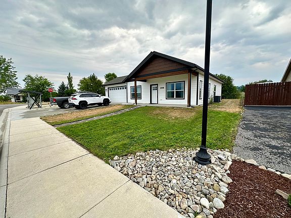 2nd image of 3598 Hitching Post Ln