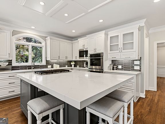 5th image of 1420 Spyglass Hill Dr