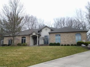 6834 Ruby Cts, Youngstown, OH 44515