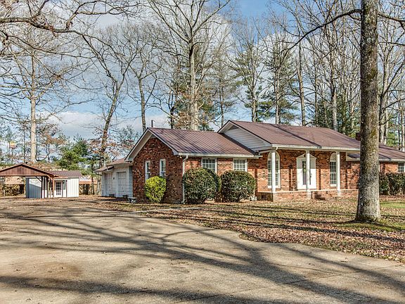 3rd image of 182 White Oak Dr