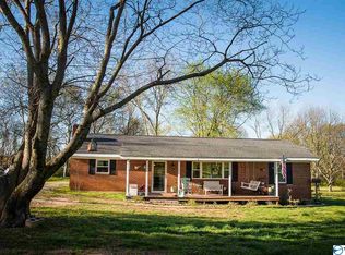 8645 River Rd, Muscle Shoals, AL 35661
