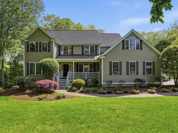 71 Chamberlain Rd, Westford, MA 01886