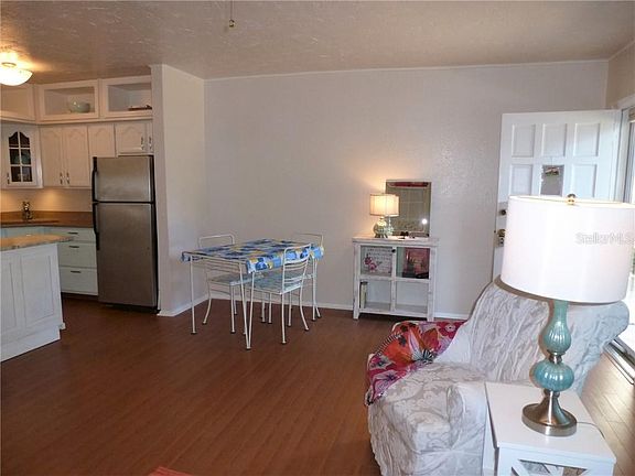 5th image of 2330 Ecuadorian Way APT 10