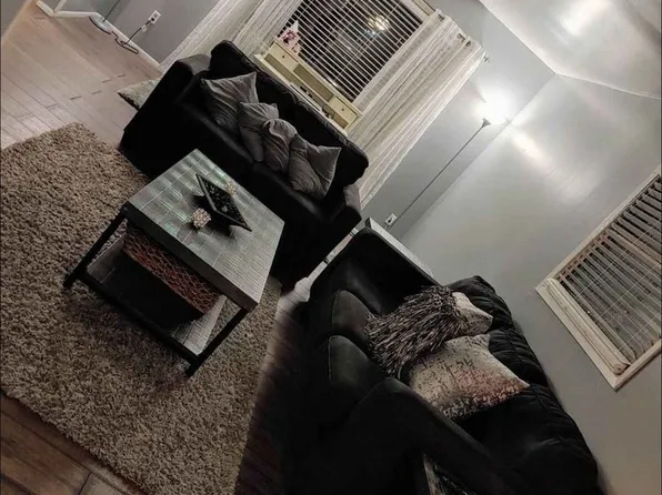 272 N Moreland Blvd, Waukesha, WI 53188