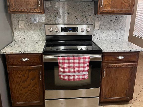 5th image of 3625 W GROVERS Avenue