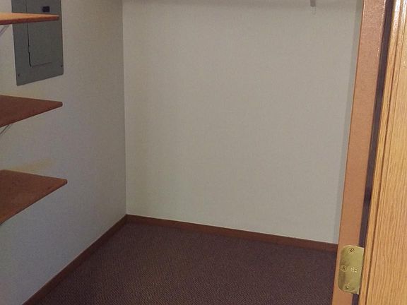 5th image of 840 S Nash St APT 7