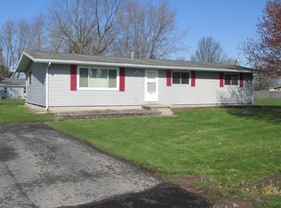 1420 S Greenwood Dr, Monticello, IN 47960