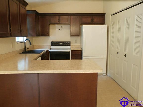 4th image of 104 Larkspur Dr
