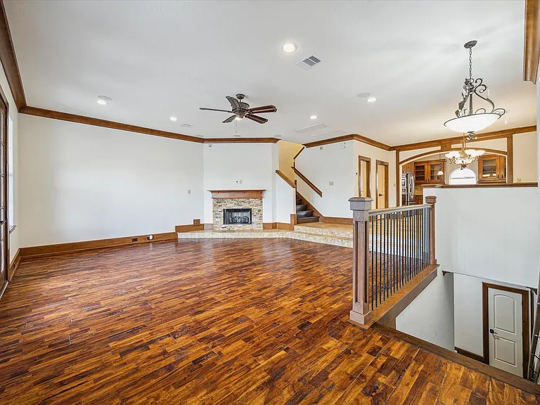 3614 Lancashire Ln — Photo 15