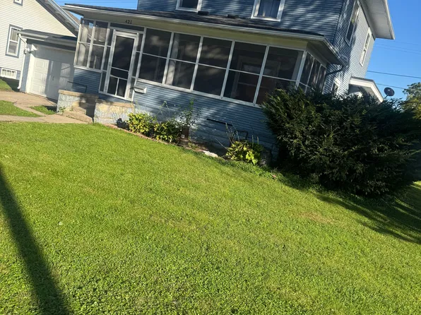421 2nd Ave NE, Clarion, IA 50525