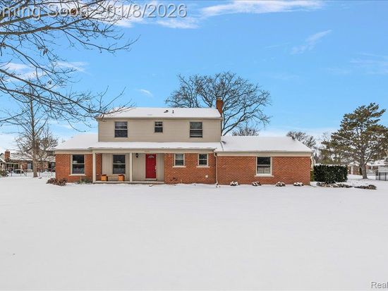 52330 Scotch Pine Ct, Shelby Township, MI 48316