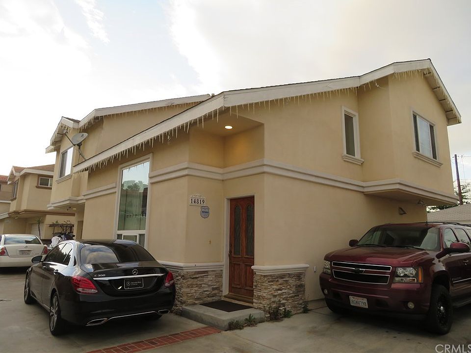 2nd image of 14819 Larch Ave