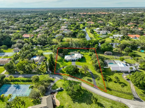 8709 Damascus Drive, Palm Beach Gardens, FL 33418