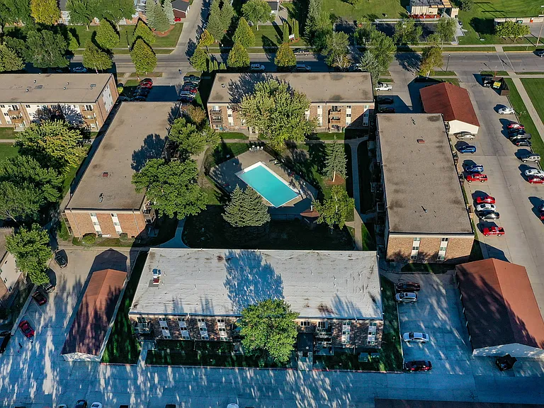 Forest Park Apartments — Photo 47