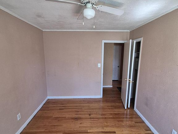 3rd image of 3209 Alpine Road