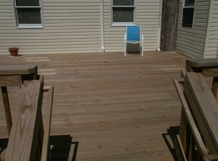 967 Chestnut St, Grafton, OH 44044